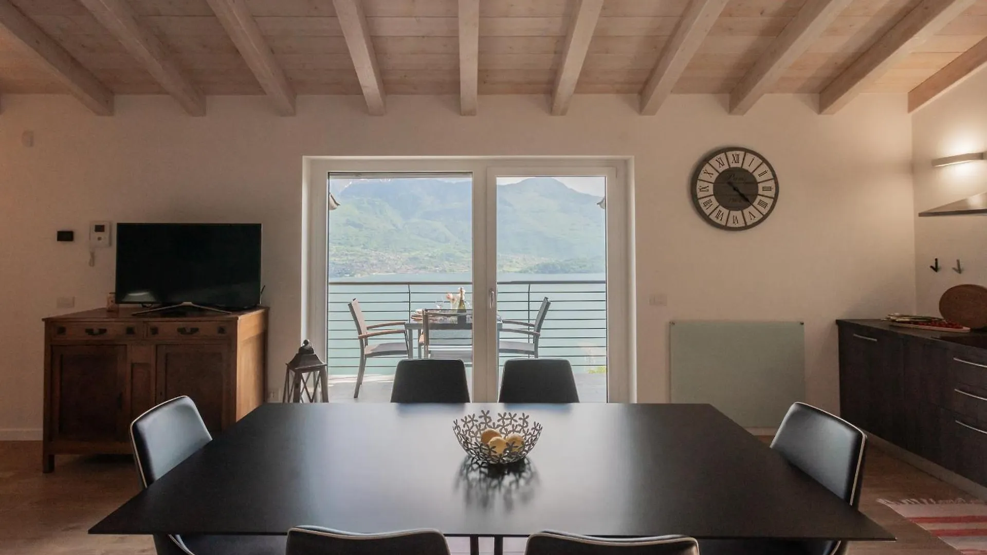 Apartman Blooms By The Lake By Rent All Como Gera Lario