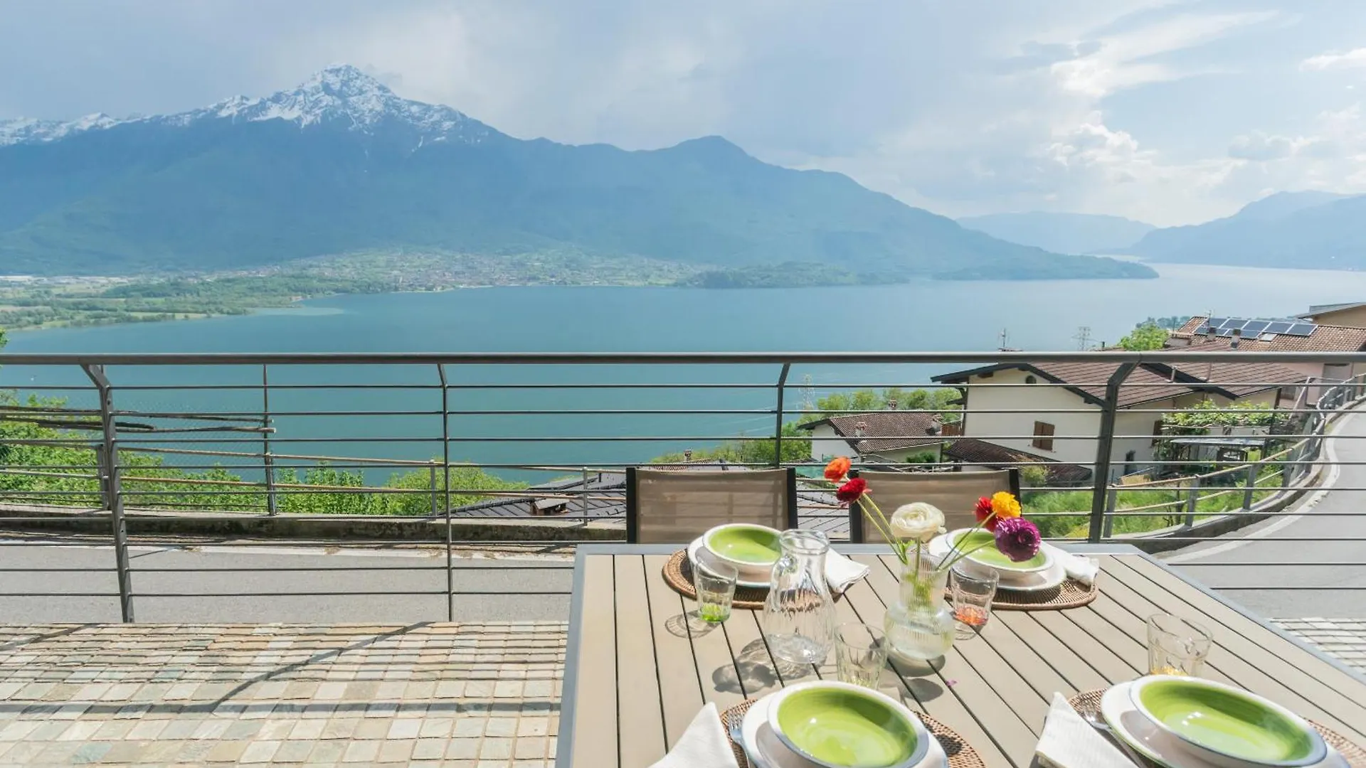 Blooms By The Lake By Rent All Como Gera Lario