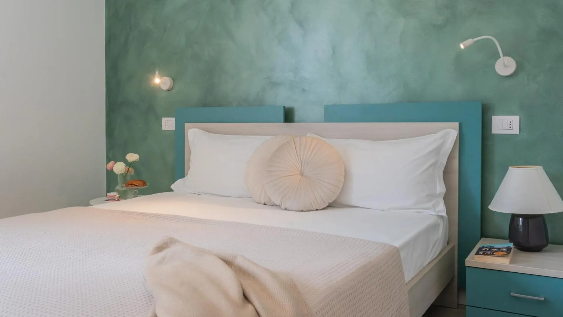 Blooms By The Lake By Rent All Como Gera Lario Apartman